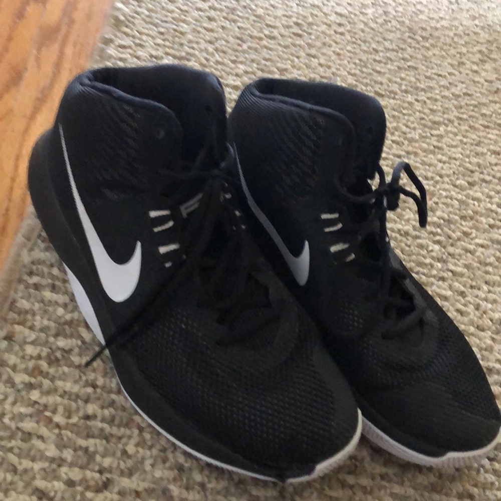nike basketball shoes